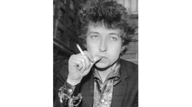 ο-μαμντάνι-ο-ντίλαν-και-το-the-times-they-are-a-changin-563906056