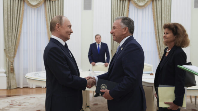 ο-τραμπ-στέλνει-τον-γουίτκοφ-στη-μόσχα-563940808