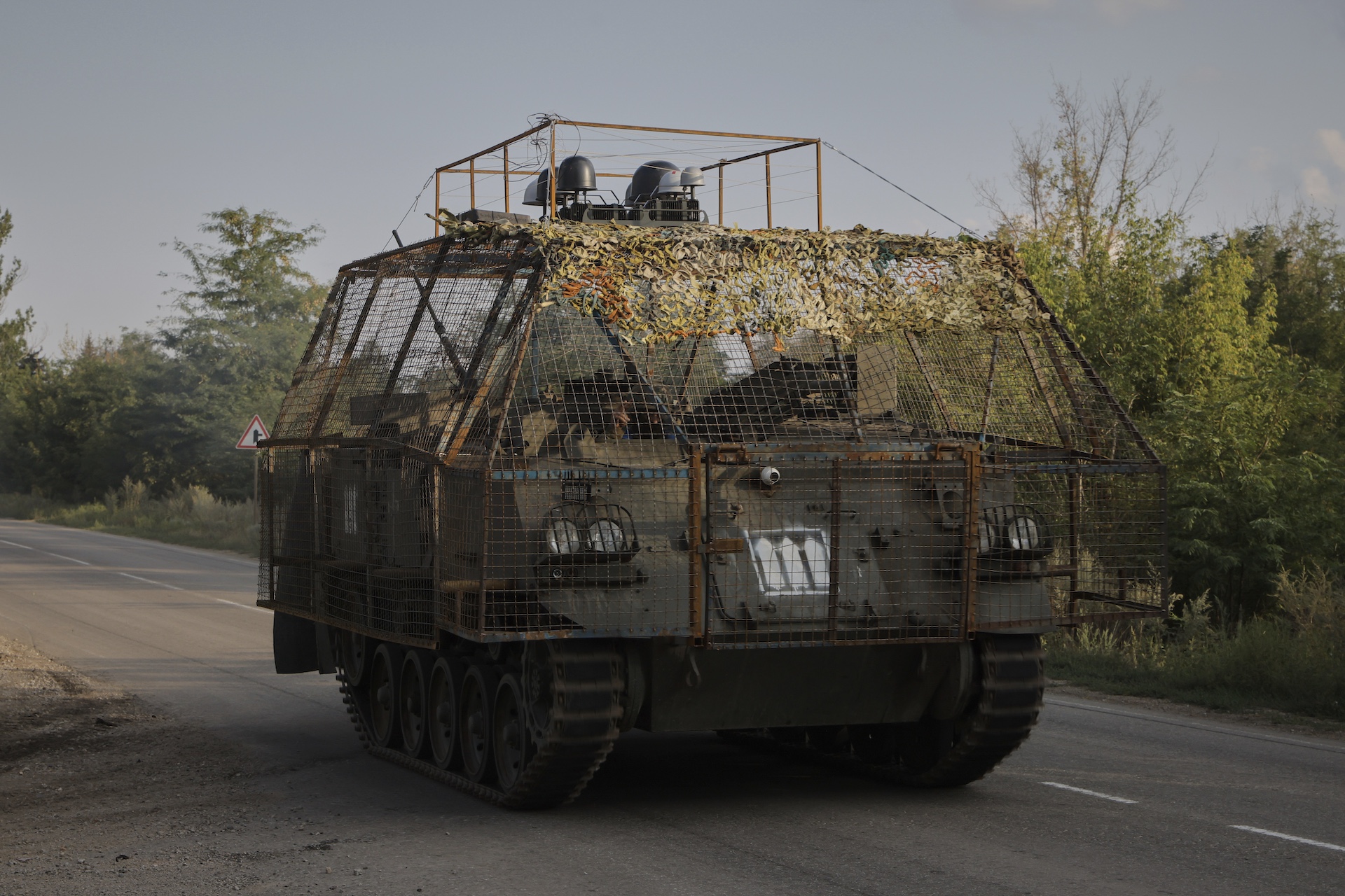 Αντιμέτωποι με ελλείψεις οι Ουκρανοί, ενώ οι Ρώσοι πιέζουν: «Τμήματα του μετώπου φυλάσσονται μόνο από drones»-2