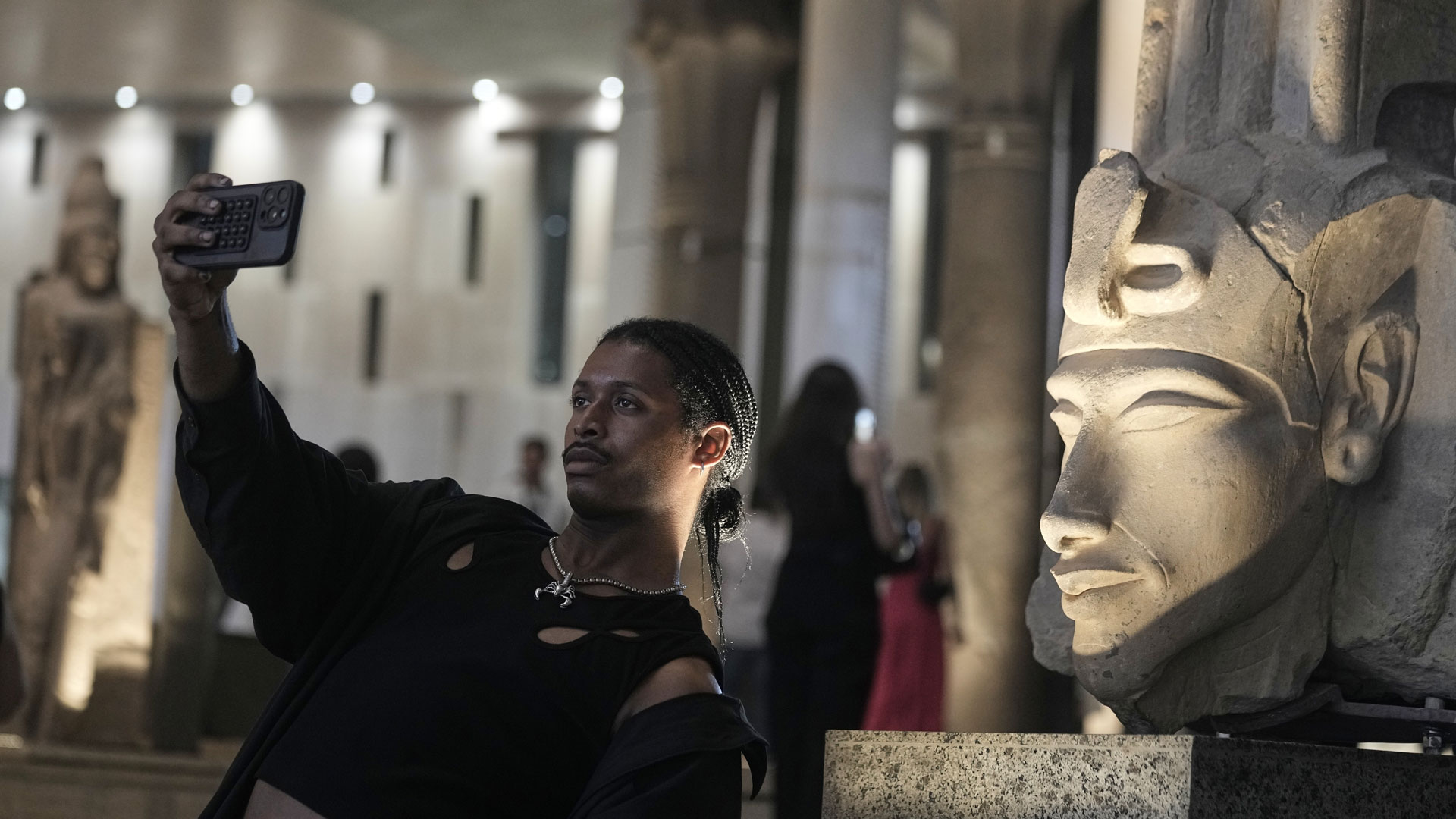 Εγκαίνια για το «φαραωνικό» αρχαιολογικό μουσείο με τα μυστικά του Τουταγχαμών-1