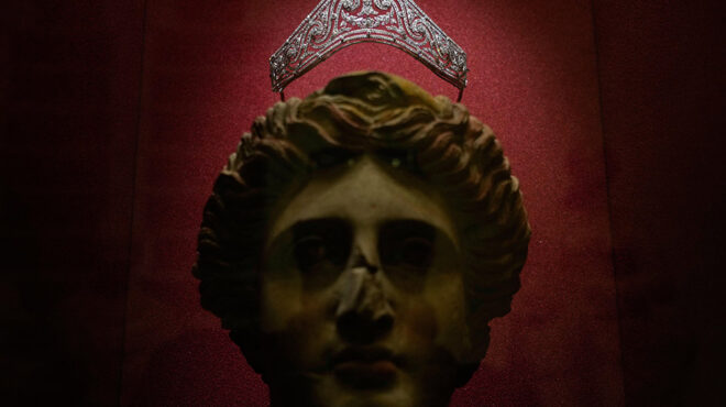 αγάλματα-με-διαμάντια-563919400