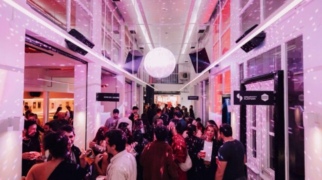 η-happy-people-γιόρτασε-την-ελληνική-πρεμιέρα-τη-563934136