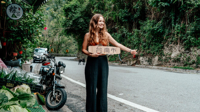 η-επιστροφή-του-ωτοστόπ-στην-εποχή-του-s-563942374