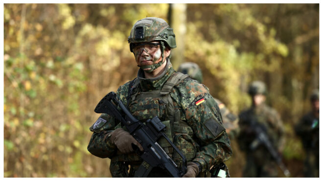 καπνίστε-μαριχουάνα-ο-ηγέτης-της-γε-563931904