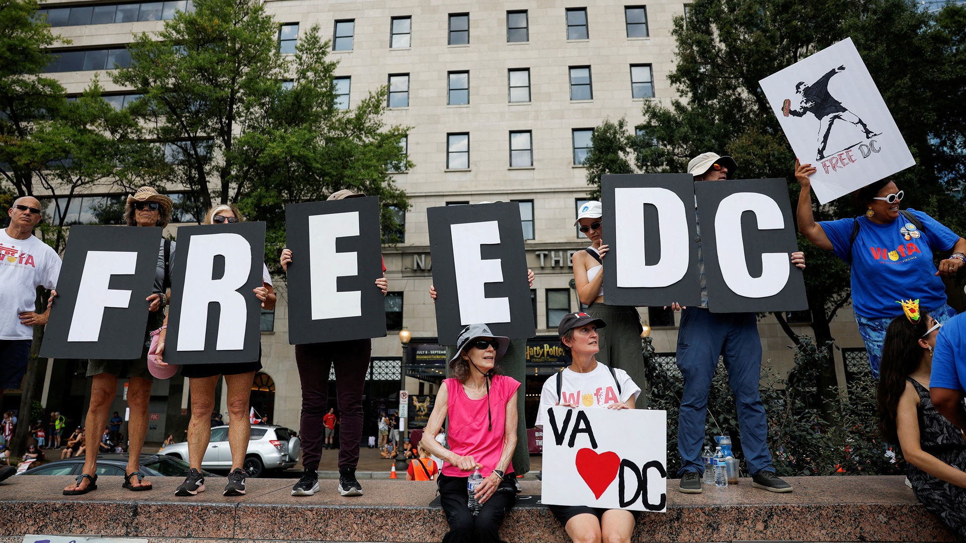 ΗΠΑ: Η δικαιοσύνη διέταξε την κυβέρνηση Τραμπ να αποσύρει την εθνοφρουρά από την Ουάσιγκτον-1