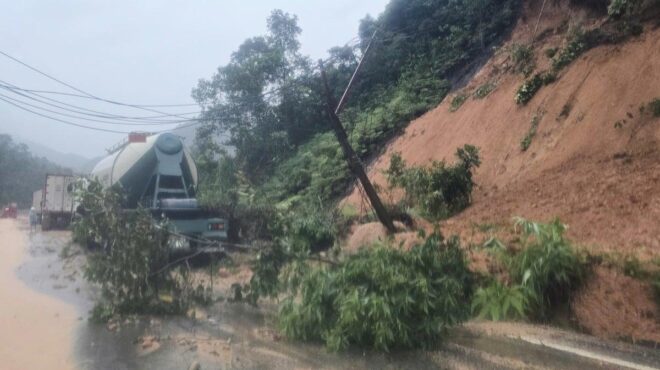 βιετνάμ-λεωφορείο-θάφτηκε-μετά-από-563924725