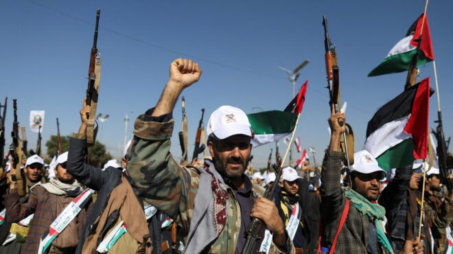 οι-χούθι-λένε-ότι-σταμάτησαν-τις-επιθέ-563914414