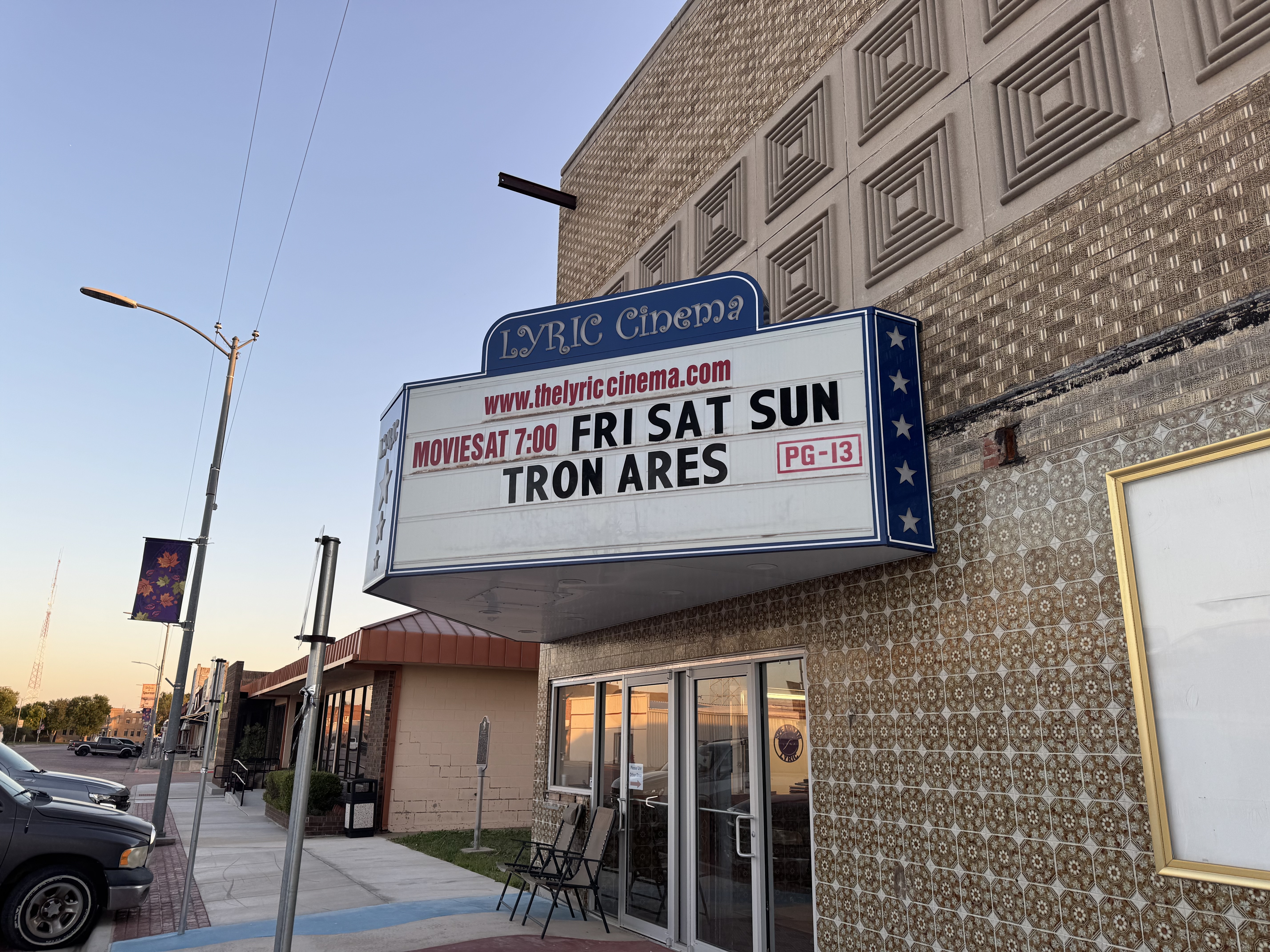 «Υπάρχουν μόνο τα φαντάσματά τους»-2