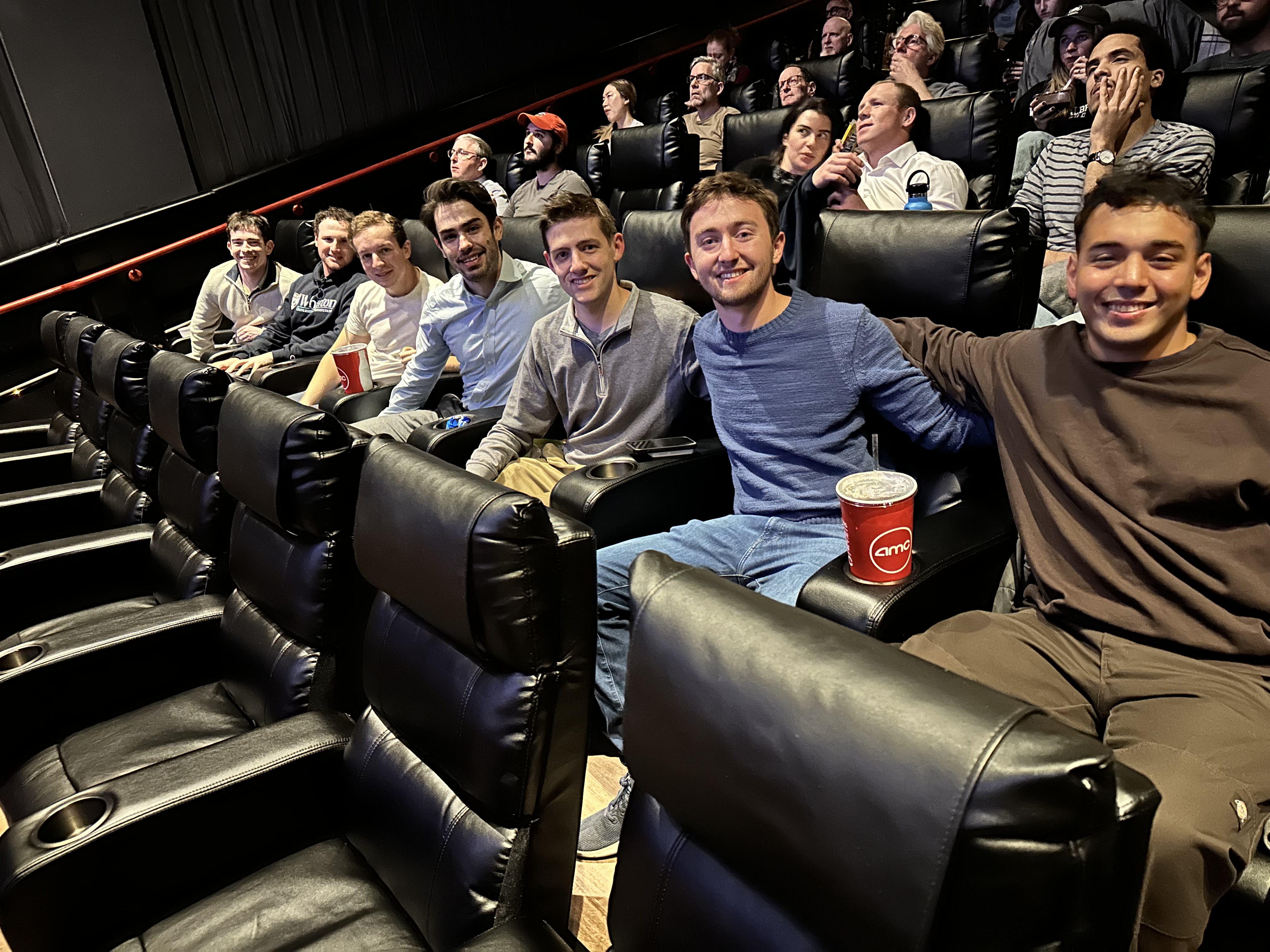 «Υπάρχουν μόνο τα φαντάσματά τους»-5