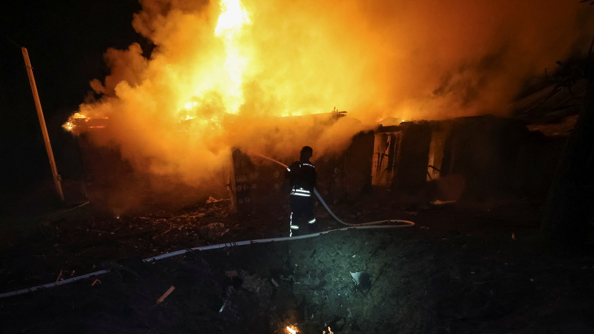 Ουκρανία: Τέσσερις νεκροί και 17 τραυματίες από ρωσική επίθεση στο Χάρκοβο [εικόνες]-1