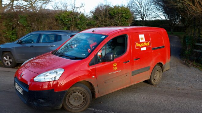 στο-σταυροδρόμι-μετασχηματισμού-τα-τ-563903815