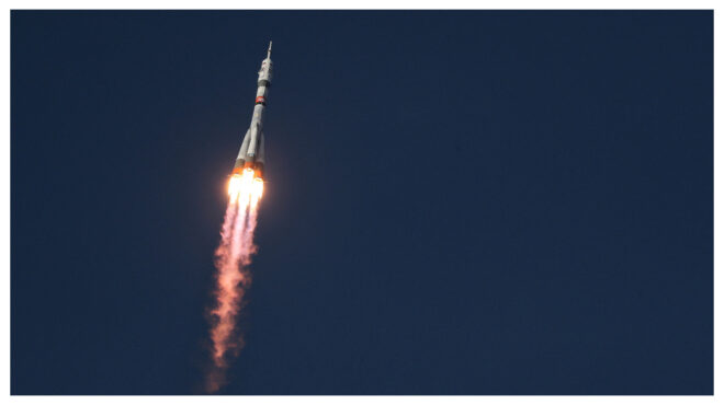 ρωσία-το-διαστημόπλοιο-soyuz-συνδέθηκε-με-563944432