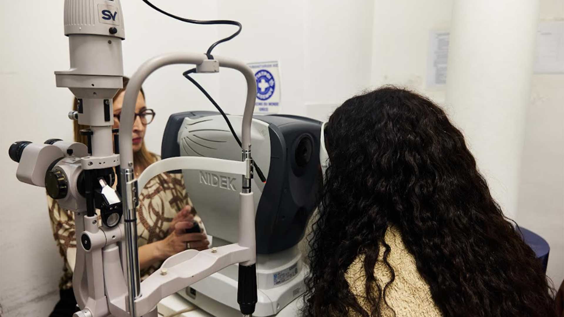 Μιλώντας με την ομάδα των Ελλήνων γιατρών που έγραψε «ανθρωπιστική ιστορία»-3