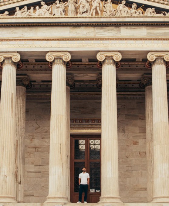 Τζόκοβιτς: Ποζάρει μπροστά από την Ακαδημία Αθηνών και… παίρνει ενέργεια από τους Ελληνες θεούς-2