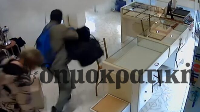 ρόδος-το-βίντεο-της-άγριας-ληστείας-σε-563909224