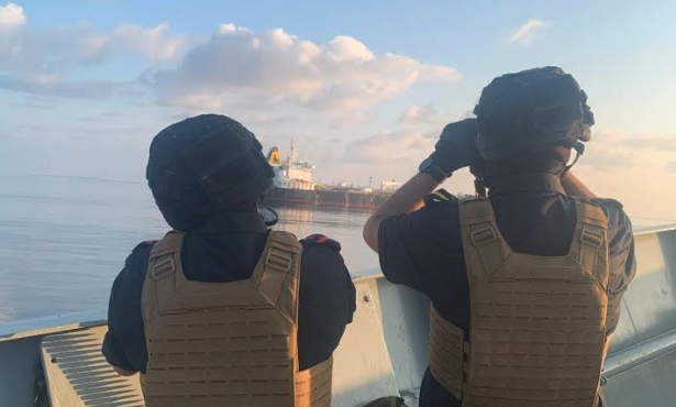πειρατεία-στη-σομαλία-η-επιχείρηση-απ-563909077