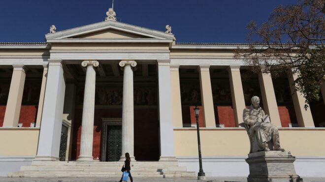 το-εκπα-ανοίγει-τον-δρόμο-στην-αι-δωρ-563911453