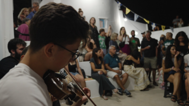 υπερδόμηση-και-υπερτουρισμός-μέσα-απ-563920990