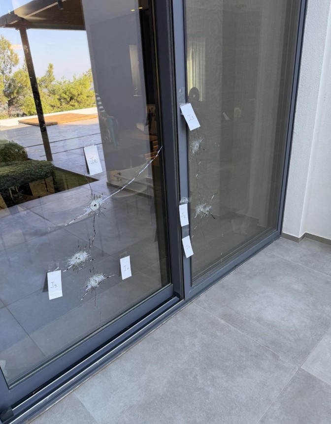 Ρόδος: «Οι σφαίρες διαπέρασαν την τζαμαρία του σπιτιού μας» – Η κατάθεση του επιχειρηματία-1