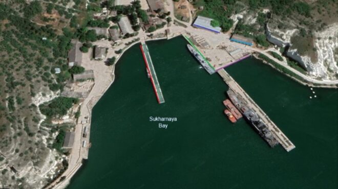 κριμαία-ρωσικό-πολεμικό-πλοίο-φέρετα-563902090