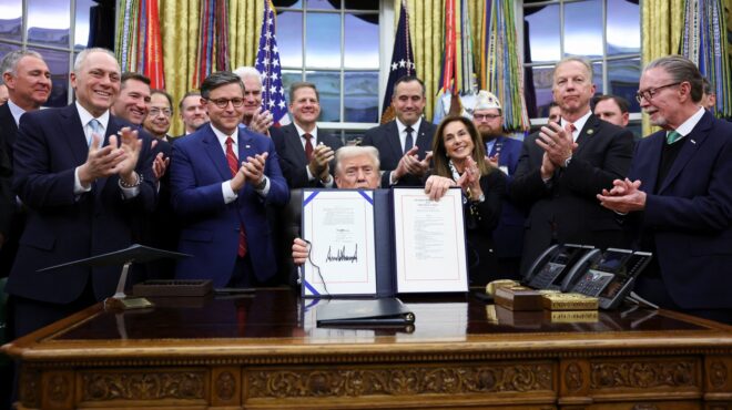 h-άρση-του-shutdown-δεν-διαλύει-την-ομίχλη-563918011