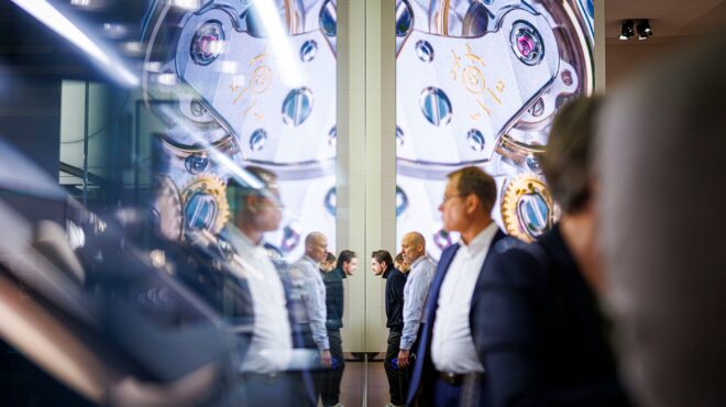 προσδεθείτε-πέφτουμε-563936584