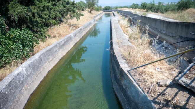 zero-drop-μόρνος-καμία-σταγόνα-νερού-χαμένη-563927479