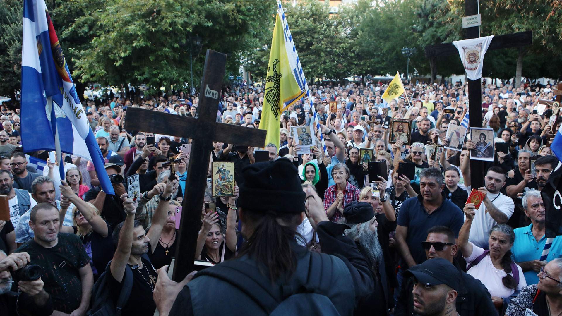 500-εξώδικα-χιλιάδες-εξορκισμοί-563923876