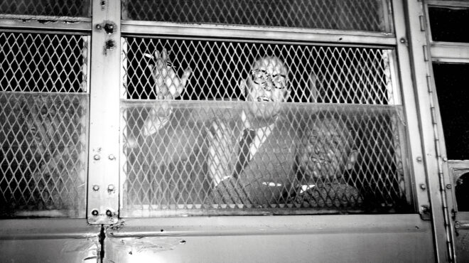 η-αμερική-στη-δίνη-του-μακαρθισμού-563908996