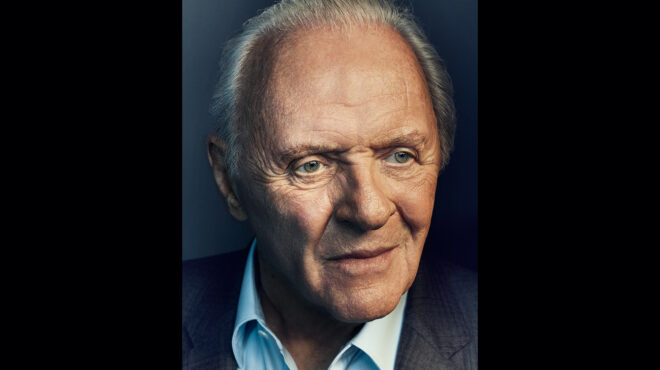 to-paichnidi-poy-allaxe-ton-kosmo-563940397