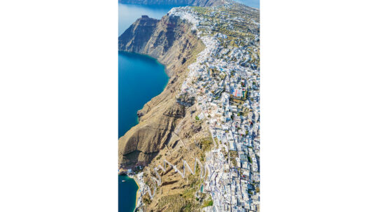 Μπλόκο στη δόμηση στη Σαντορίνη