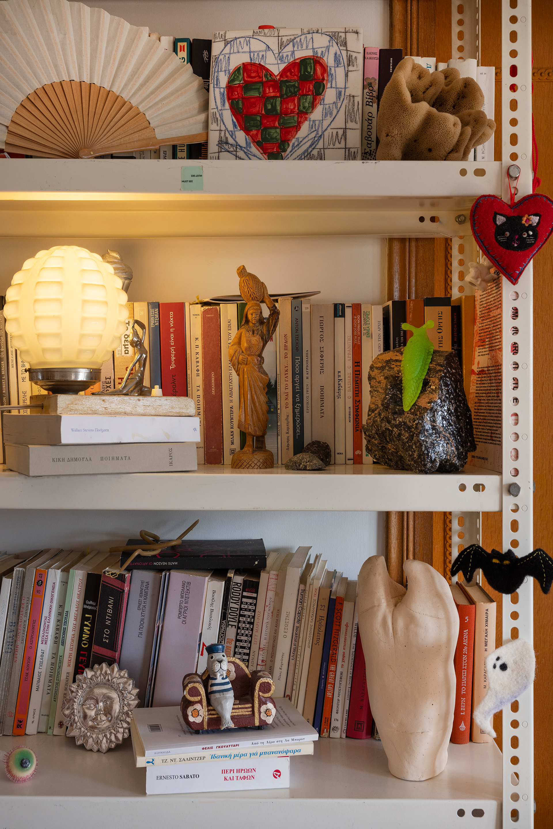 Ενα «πολύχρωμο» σπίτι στη Φωκίωνος Νέγρη-4