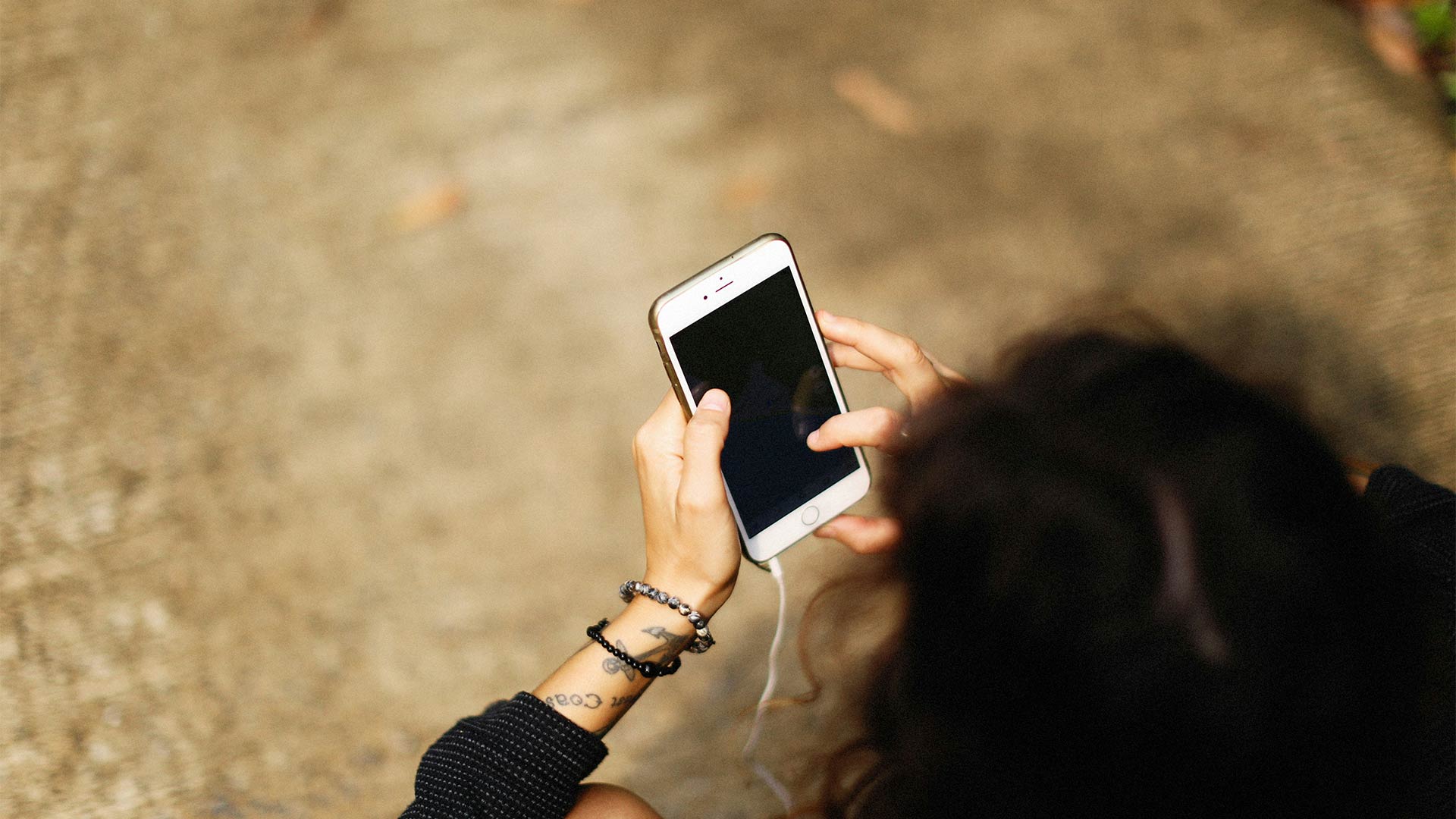 «Ετσι απλά παρακολουθείτε ο ένας τον άλλον στην εφαρμογή;»-2