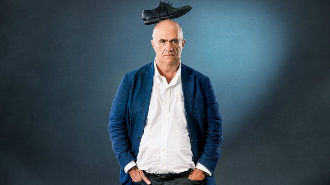 κολμ-τομπίν-κουβαλάω-τους-ήρωές-μου-μέ-563923822