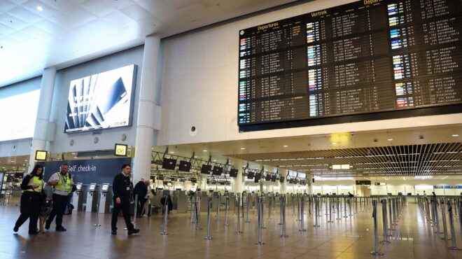 ανοιχτό-ξανά-το-αεροδρόμιο-βρυξελλών-563903947