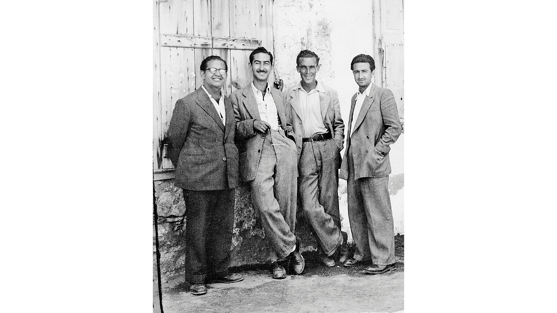 επιστροφή-σε-μια-ξένη-πατρίδα-563947108