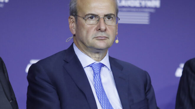 χατζηδάκης-η-ελλάδα-δεν-χάνει-χρήματα-563946385