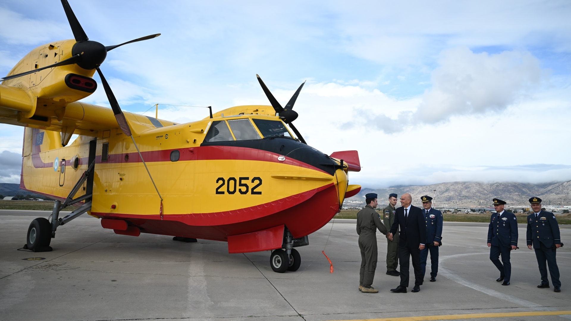 Προαναγγελία Δένδια για αγορά νέων μεταγωγικών αεροσκαφών-2