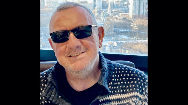 ντέιβ-μπολ-1959-2025-ο-αγέλαστος-νεορομαντικ-563949250