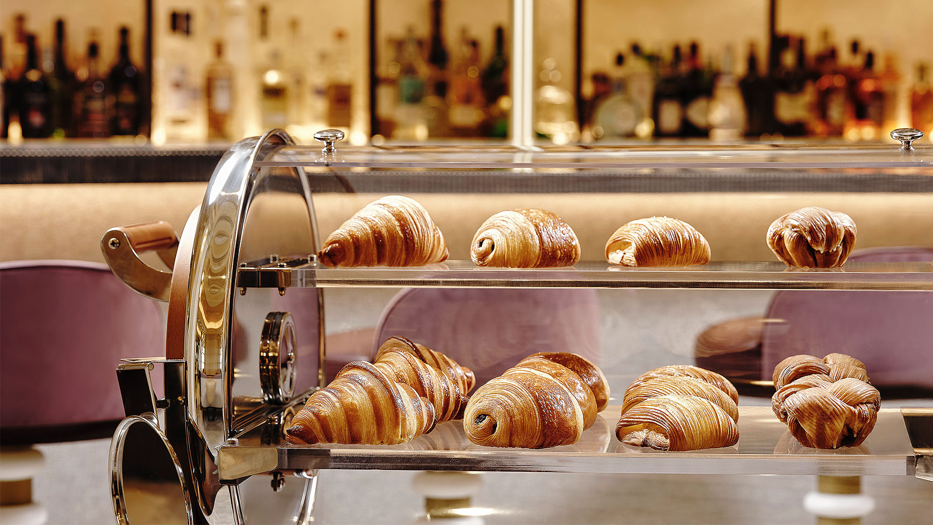 The Lobby Bar: Μια νέα εποχή κομψότητας ξεκινά στο Ξενοδοχείο King George-2