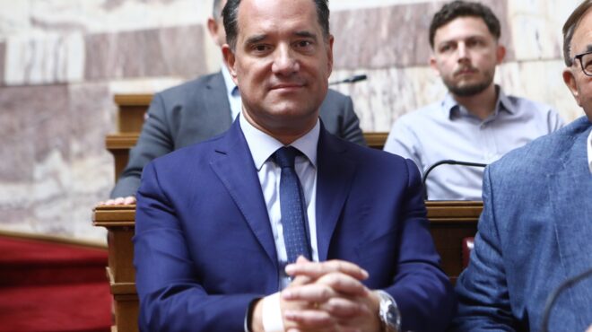 αδωνις-γεωργιάδης-κουραμπιέδες-563915779