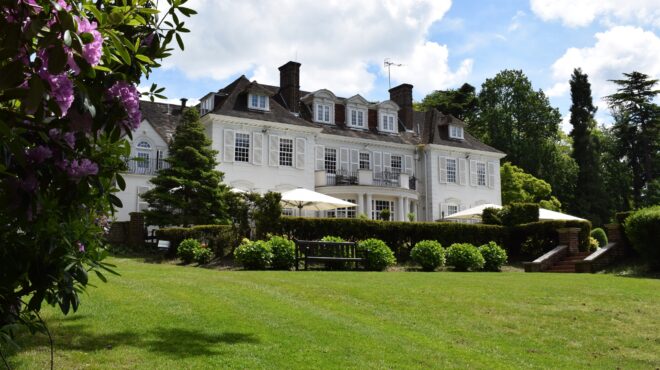 αιφνιδιαστική-συρρίκνωση-της-βρεταν-563901472