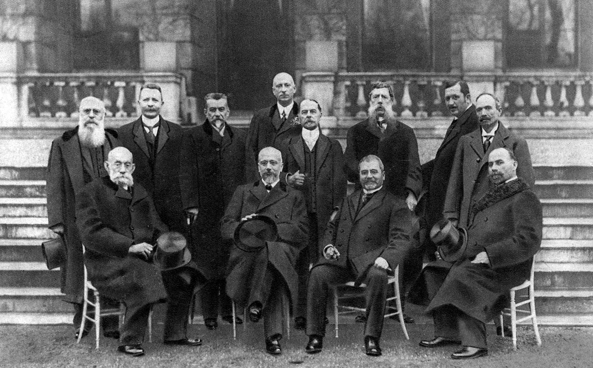 Γεώργιος Στρέιτ: Ο καθηγητής – σύμβουλος του Παλατιού και ο Διχασμός-9