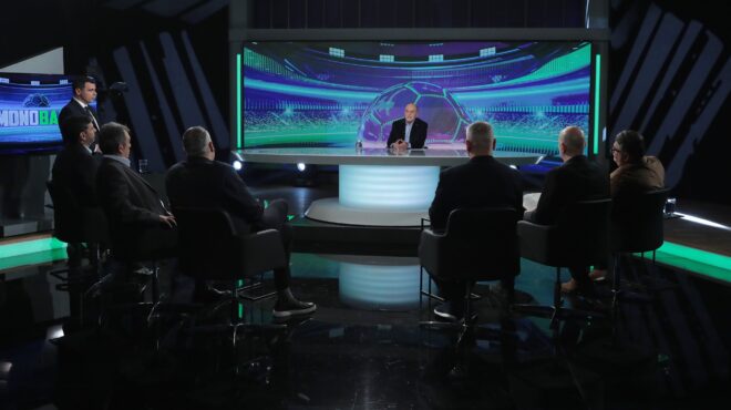 αυτοκριτική-και-επανεκκίνηση-563926243