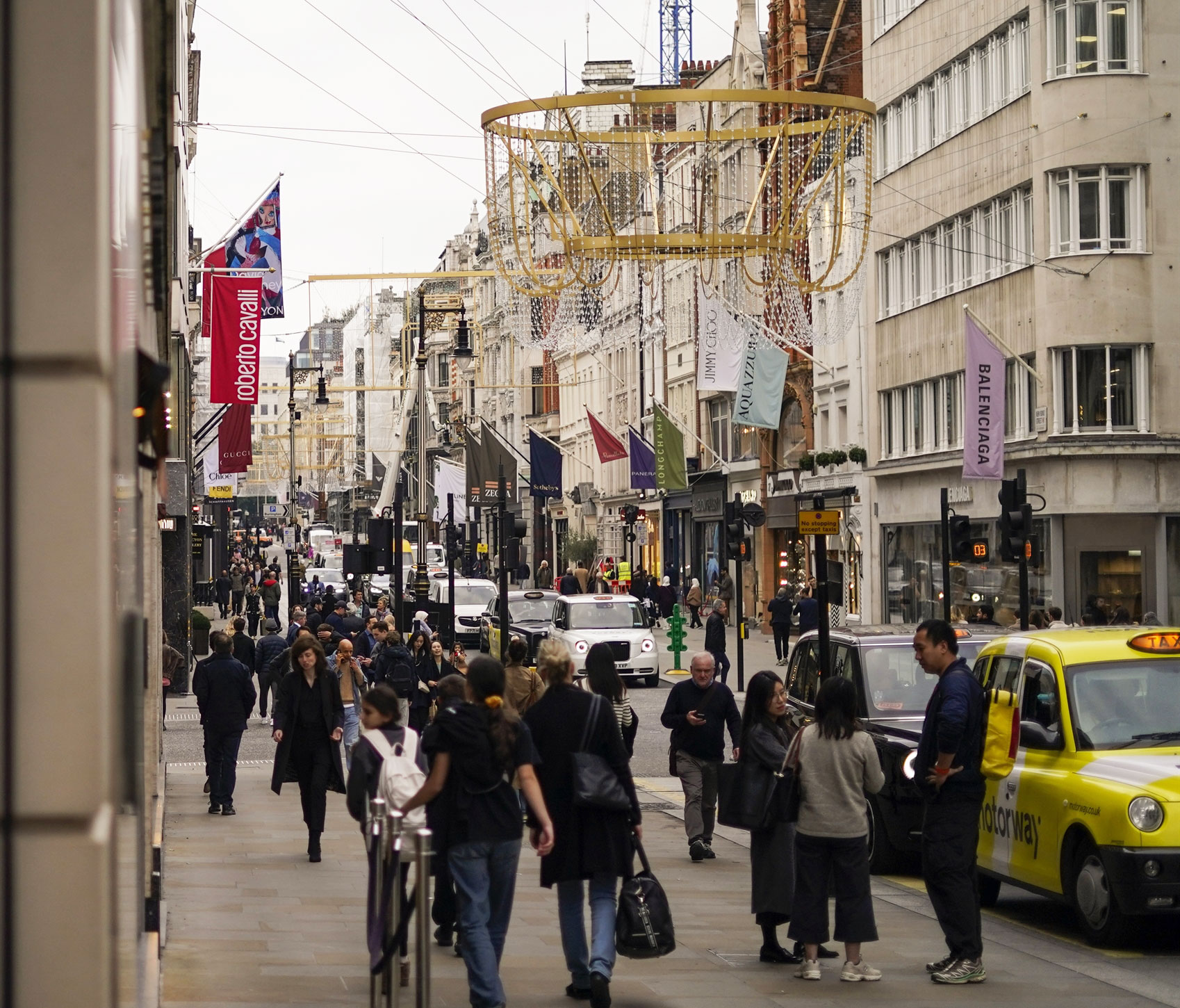 Ενας στους δύο πολίτες στη Δύση ανησυχεί για τη Δημοκρατία-1