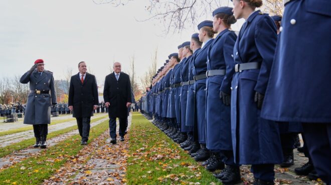 στρατιωτικοί-εξοπλισμοί-η-γερμανία-α-563917525