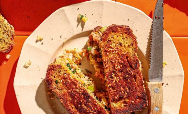 τοστ-με-γαρίδες-και-σουσάμι-στο-τηγάνι-563941666