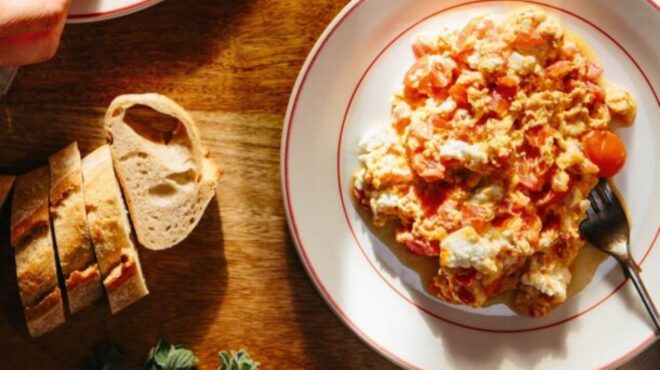 καγιανάς-με-ντομάτα-563900389