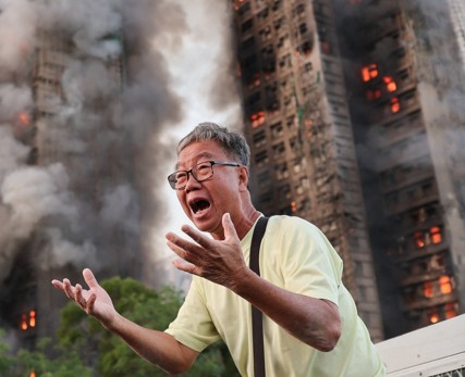 «Δεν ξέρω τι να κάνω»: Μαρτυρίες κατοίκων που έζησαν τον πύρινο εφιάλτη στο Χονγκ Κονγκ-5