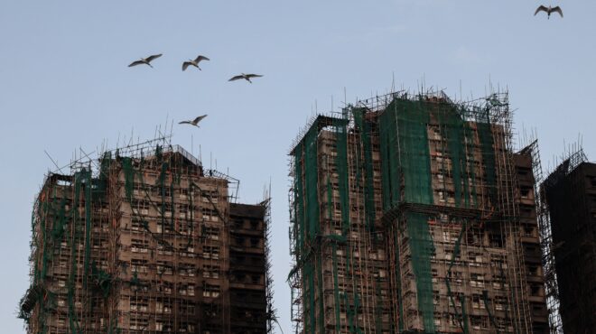 χονγκ-κονγκ-εξι-νέες-συλλήψεις-για-την-563946529